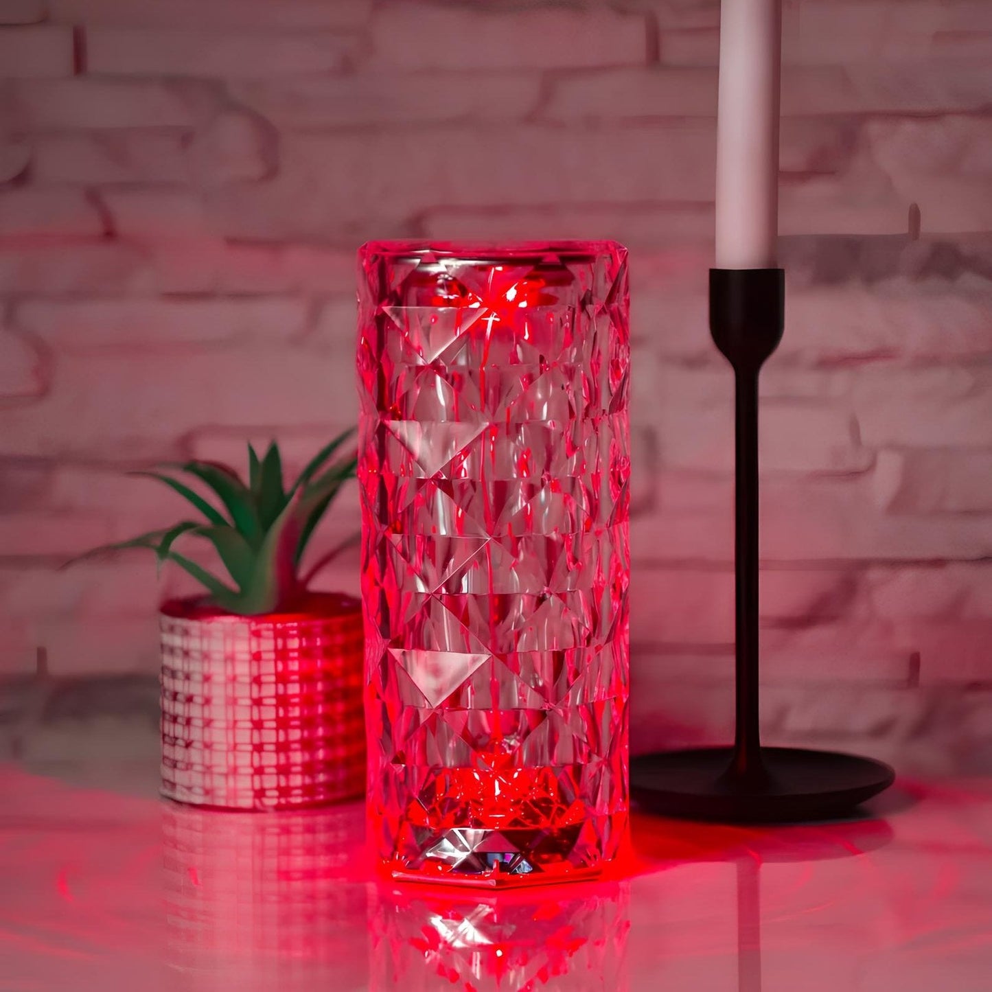 Sparkling Crystal Touch - Elegant Table Lamp - 16 Color Options - Touch Sensor & Remote Control - Rechargeable - USB-C Powered - Perfect for Any Mood.