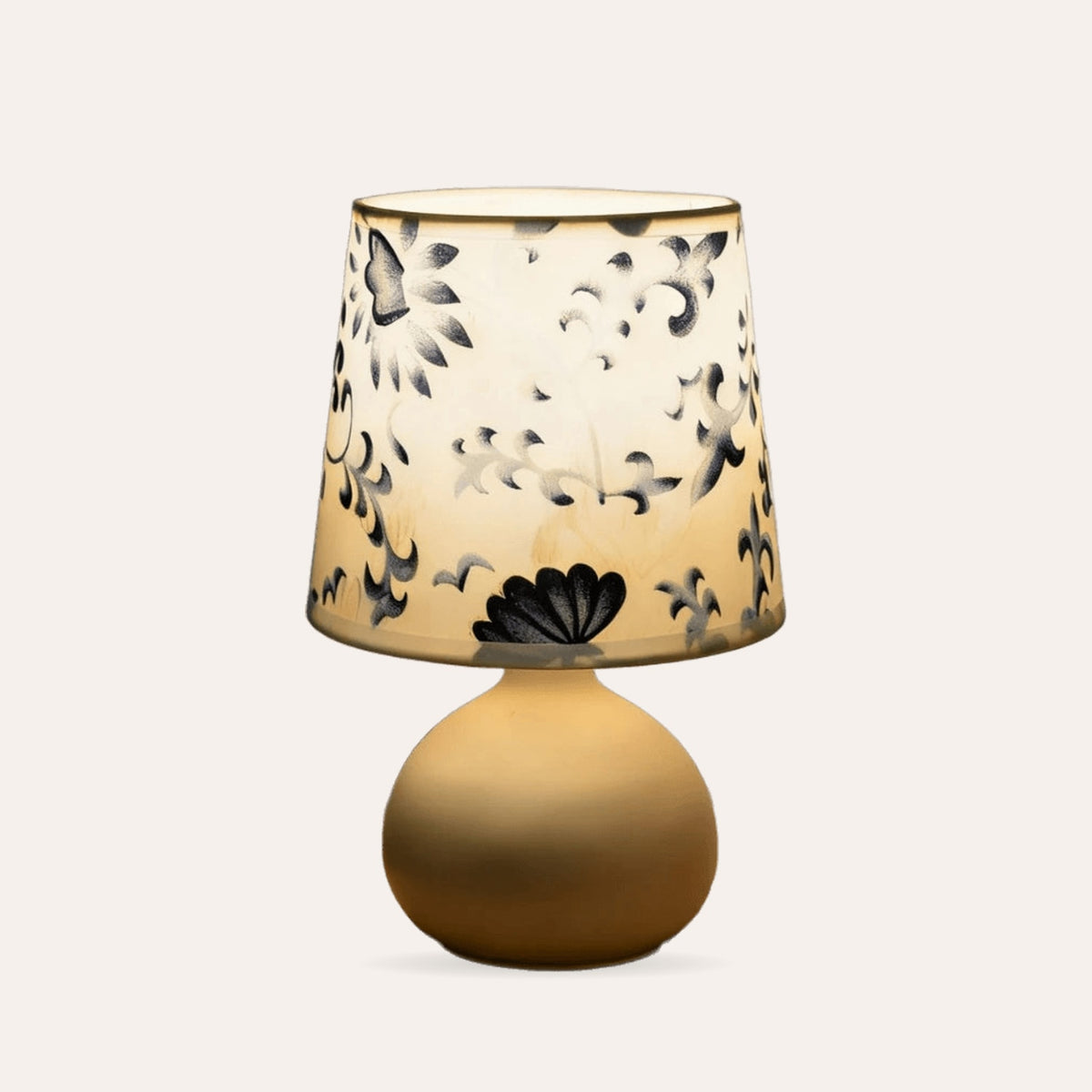 Minimalist Bedside Table Lamp