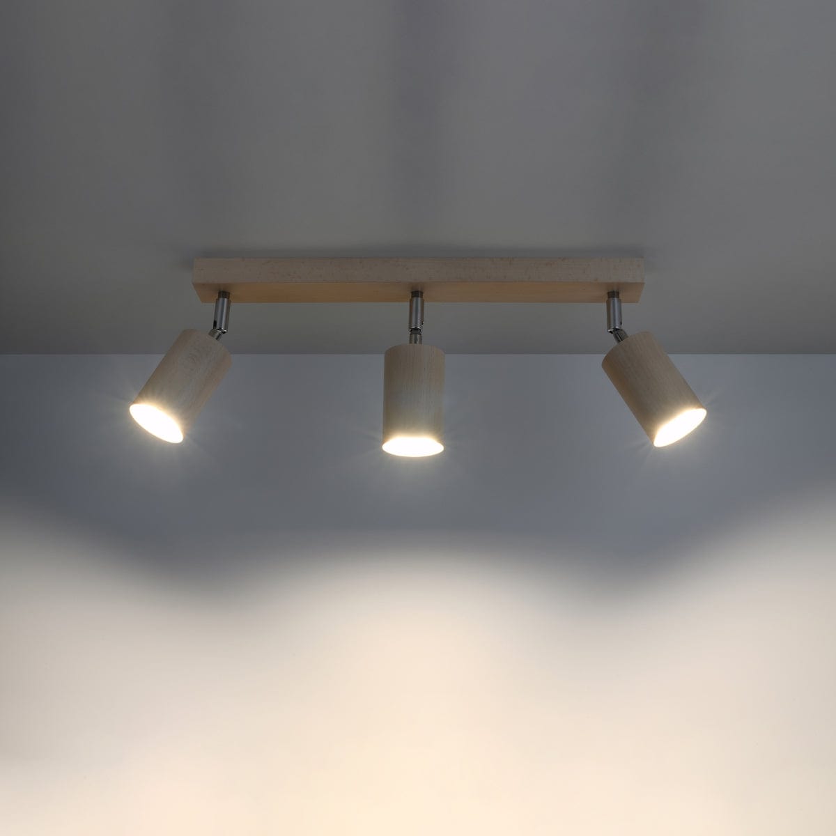 Sollux Lighting Ceiling Lamp Berg 3 Natural Wood - Wooden Ceiling Light - Three Movable Lampshades - Stylish and Functional Design - Compatible with GU10 Bulbs