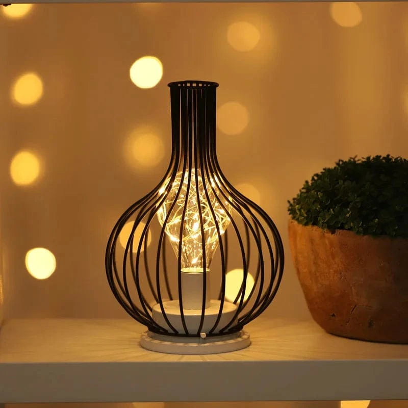 Verthara Battery Operated Iron Wire Cage LED Table Lamp – Decorative Bedside Lamp for Bedroom and Living Room, Warm White Light Sobering bottle