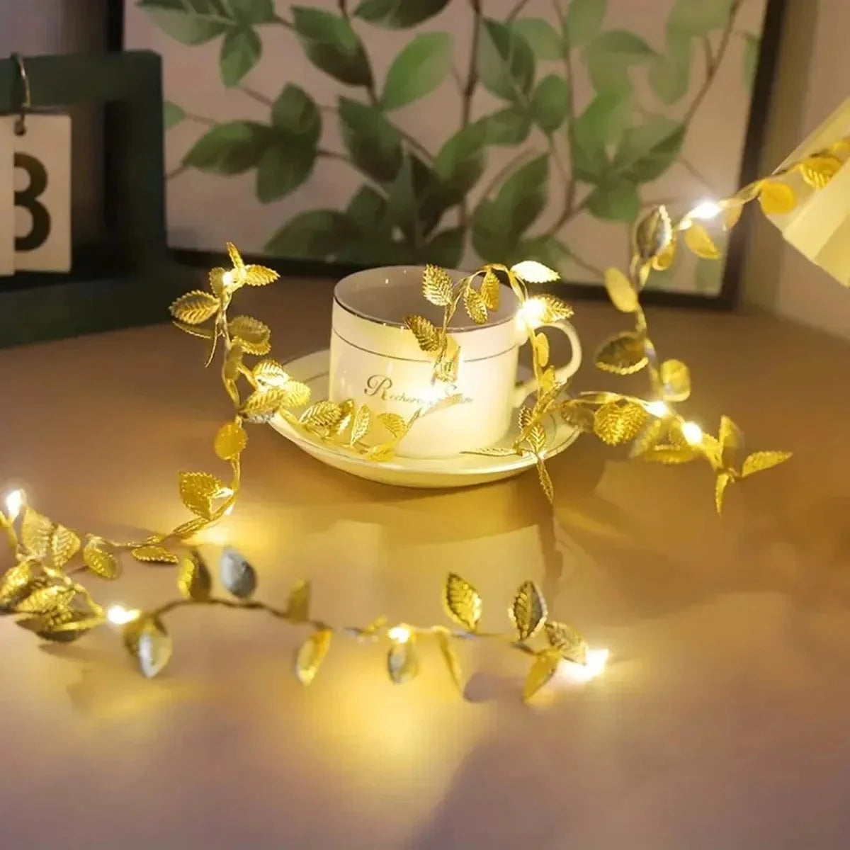 Verthara Gold Leaf LED String Lights Golden Warm Light / 2M 20LEDs