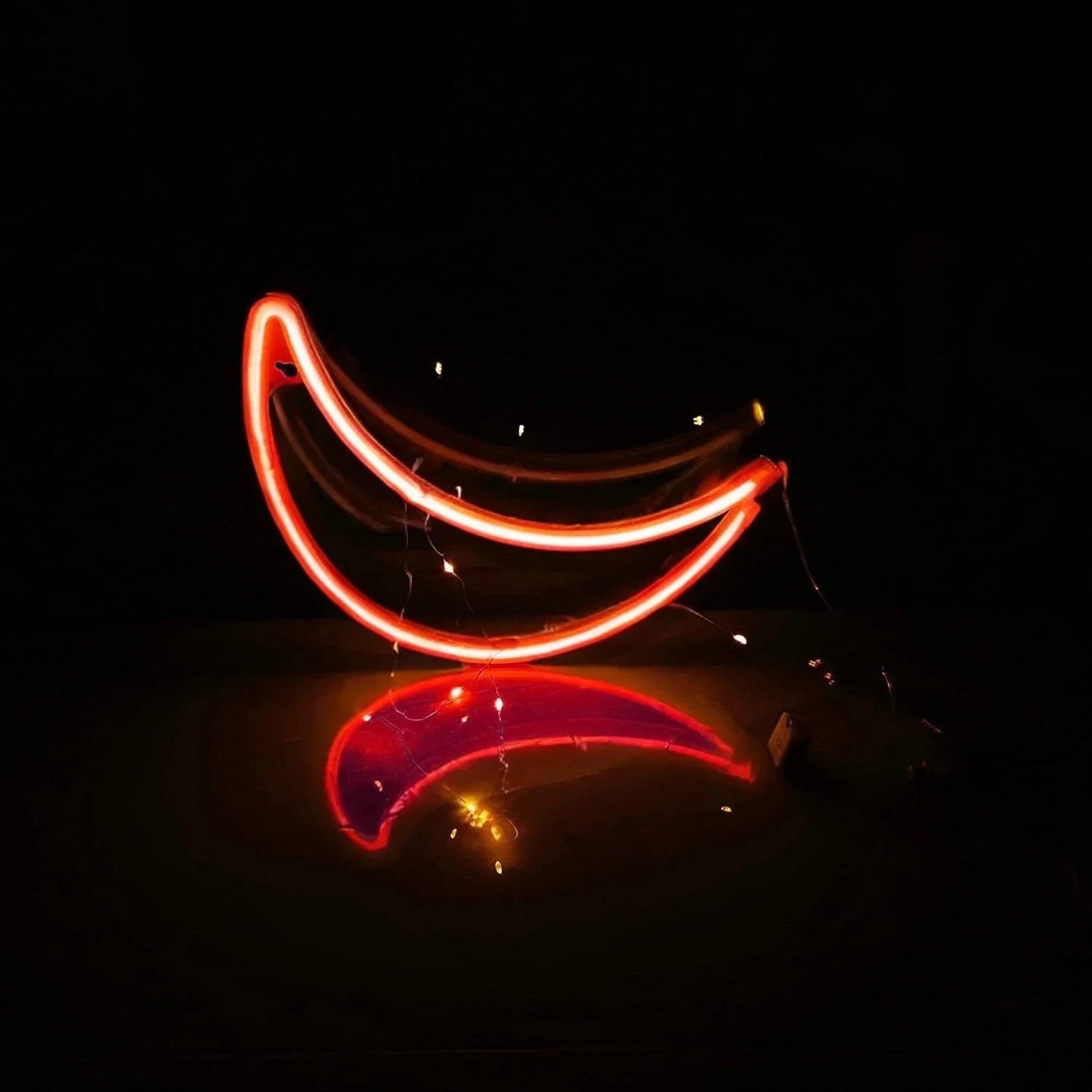 Verthara Halloween LED Neon Sign – Spooky USB or Battery Powered Decorative Night Light for Parties and Events Moon Red