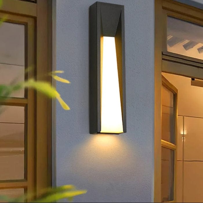 Verthara LED Outdoor Wall Light - Wall Mounted - IP65 Rated - Black Aluminium - Warm/Cool White - Energy Efficient - Modern Design