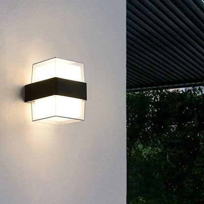 Verthara LED Wall Sconce Light