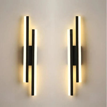 Verthara LED Wall Sconce With Acrylic Lampshade – Indoor Wall Light - Modern Copper Design - Adjustable Colour Temperature - Gold/Black Finish