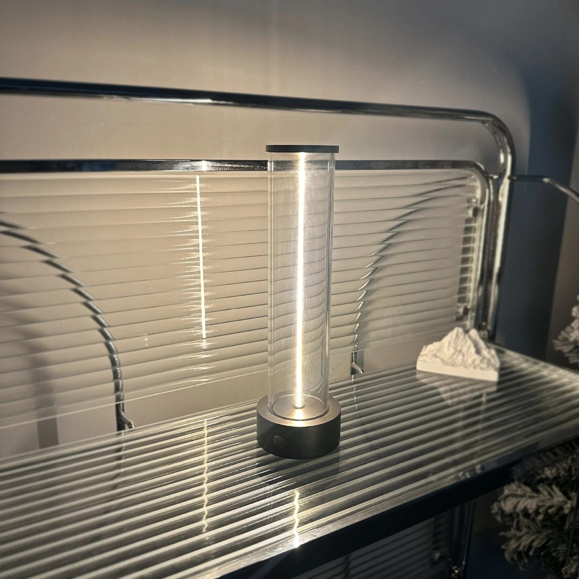 Verthara Magnetic Suction Light With Three Brightness Levels