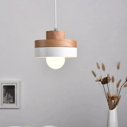 Verthara Modern Single-Head Chandelier Light in Wrought Iron and Solid Wood – Elegant Nordic Design for Restaurants and Cafes