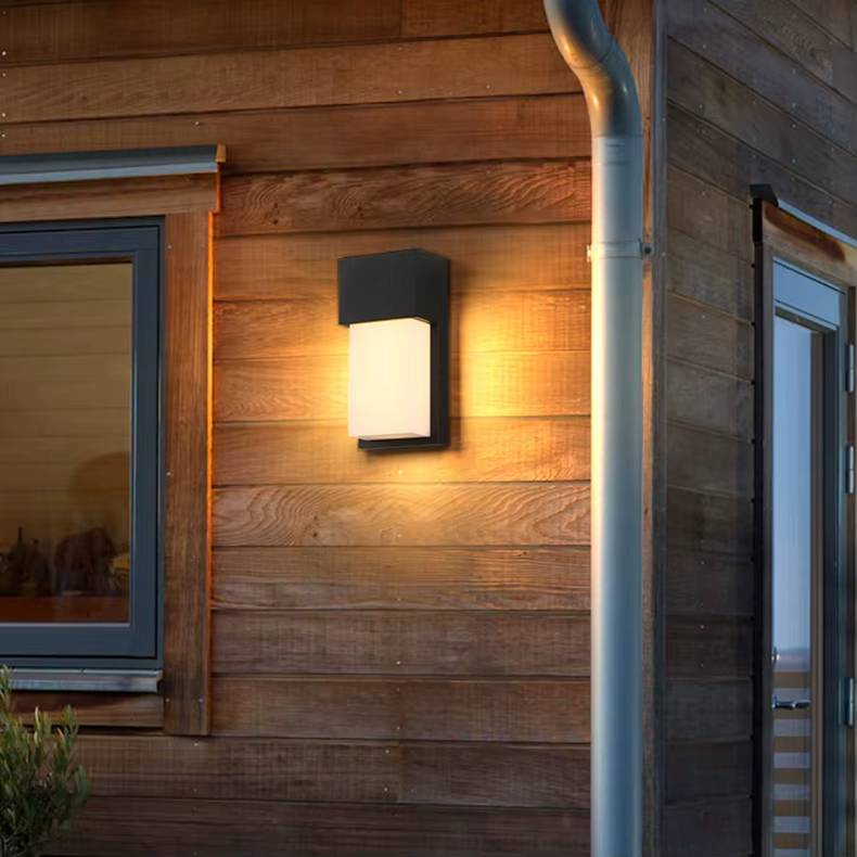 Verthara Outdoor Waterproof LED Wall Lamp – Modern Aluminum Exterior Wall Light for Garden and Porch, E27 Socket, IP65 Rated