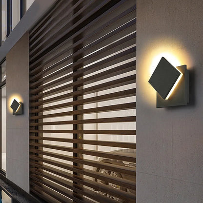 Verthara Premium 360° Rotating Square Outdoor Wall Light