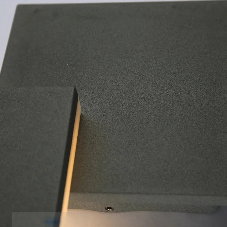 Verthara Premium 360° Rotating Square Outdoor Wall Light