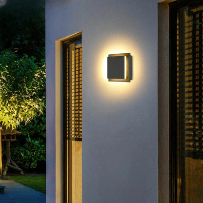 Verthara Premium 360° Rotating Square Outdoor Wall Light