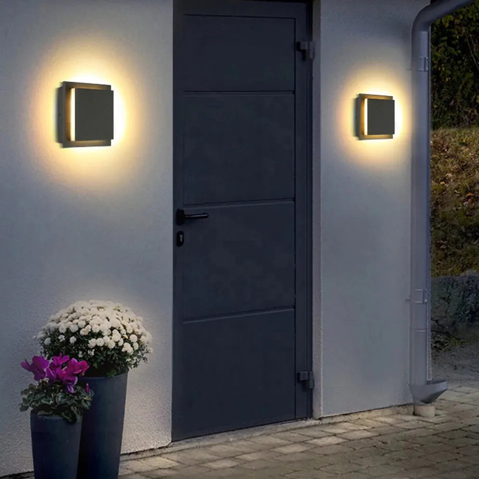 Verthara Premium 360° Rotating Square Outdoor Wall Light