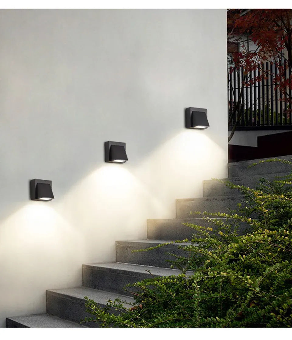 Verthara Premium Aluminium IP65 Outdoor Wall Light