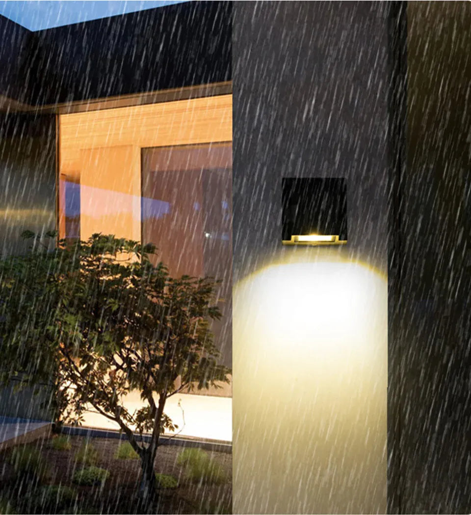 Verthara Premium Aluminium IP65 Outdoor Wall Light