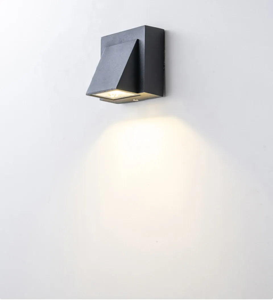 Verthara Premium Aluminium IP65 Outdoor Wall Light