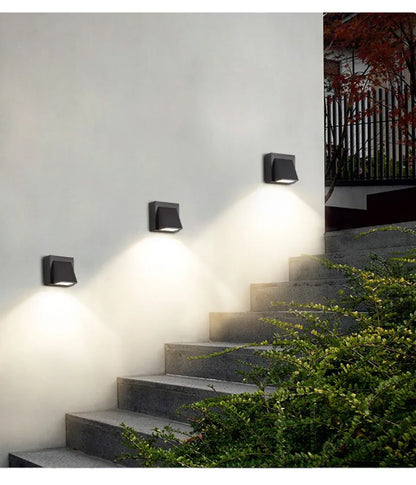 Verthara Premium Aluminium IP65 Outdoor Wall Light