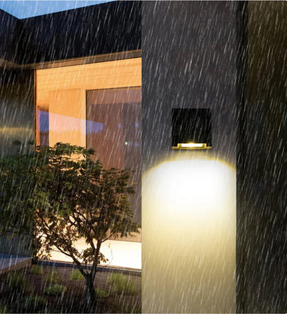 Verthara Premium Aluminium IP65 Outdoor Wall Light