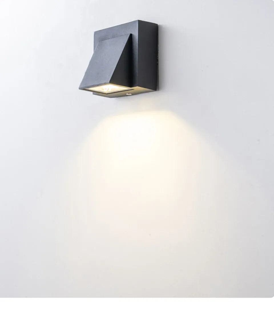 Verthara Premium Aluminium IP65 Outdoor Wall Light