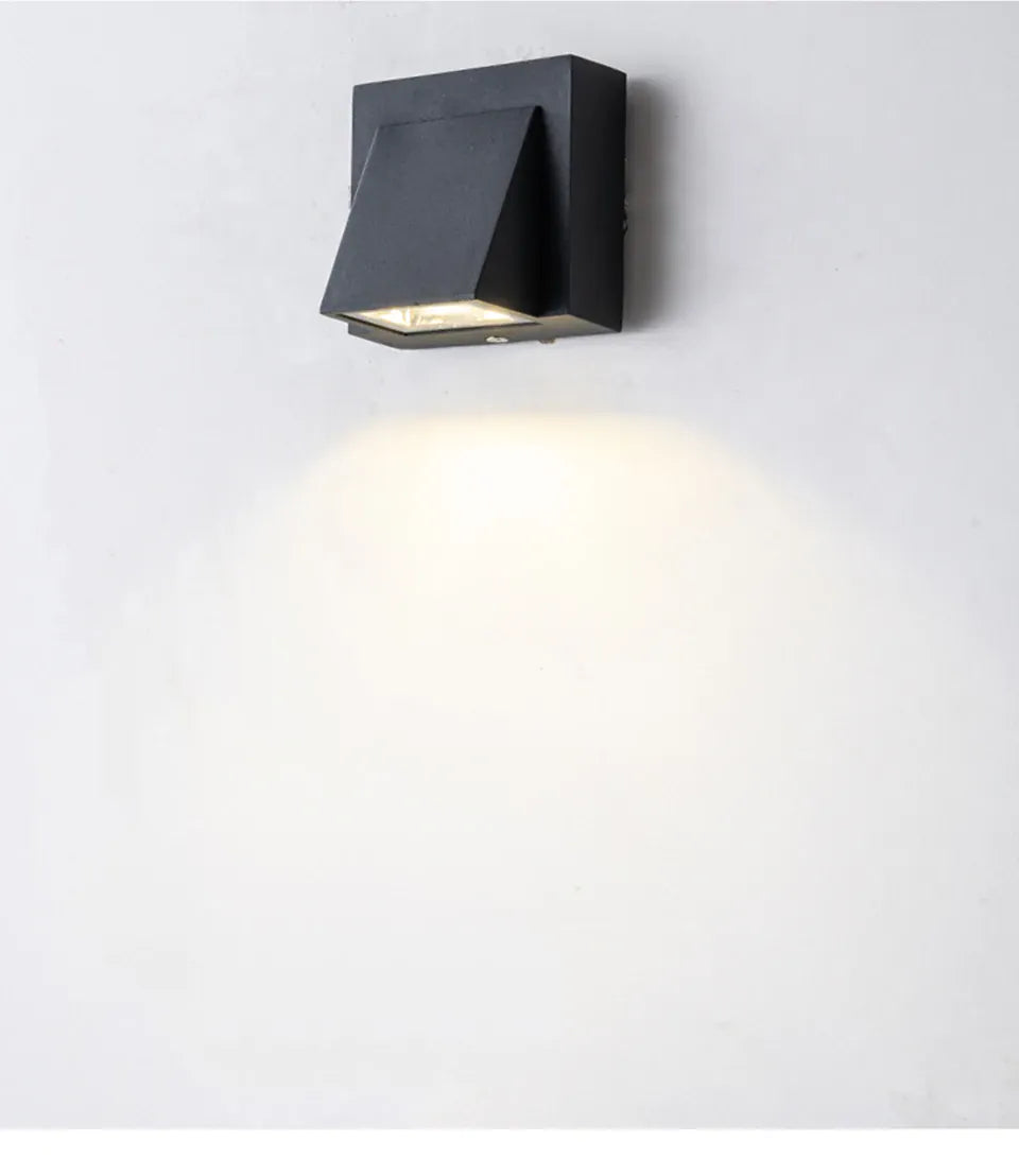 Verthara Premium Aluminium IP65 Outdoor Wall Light