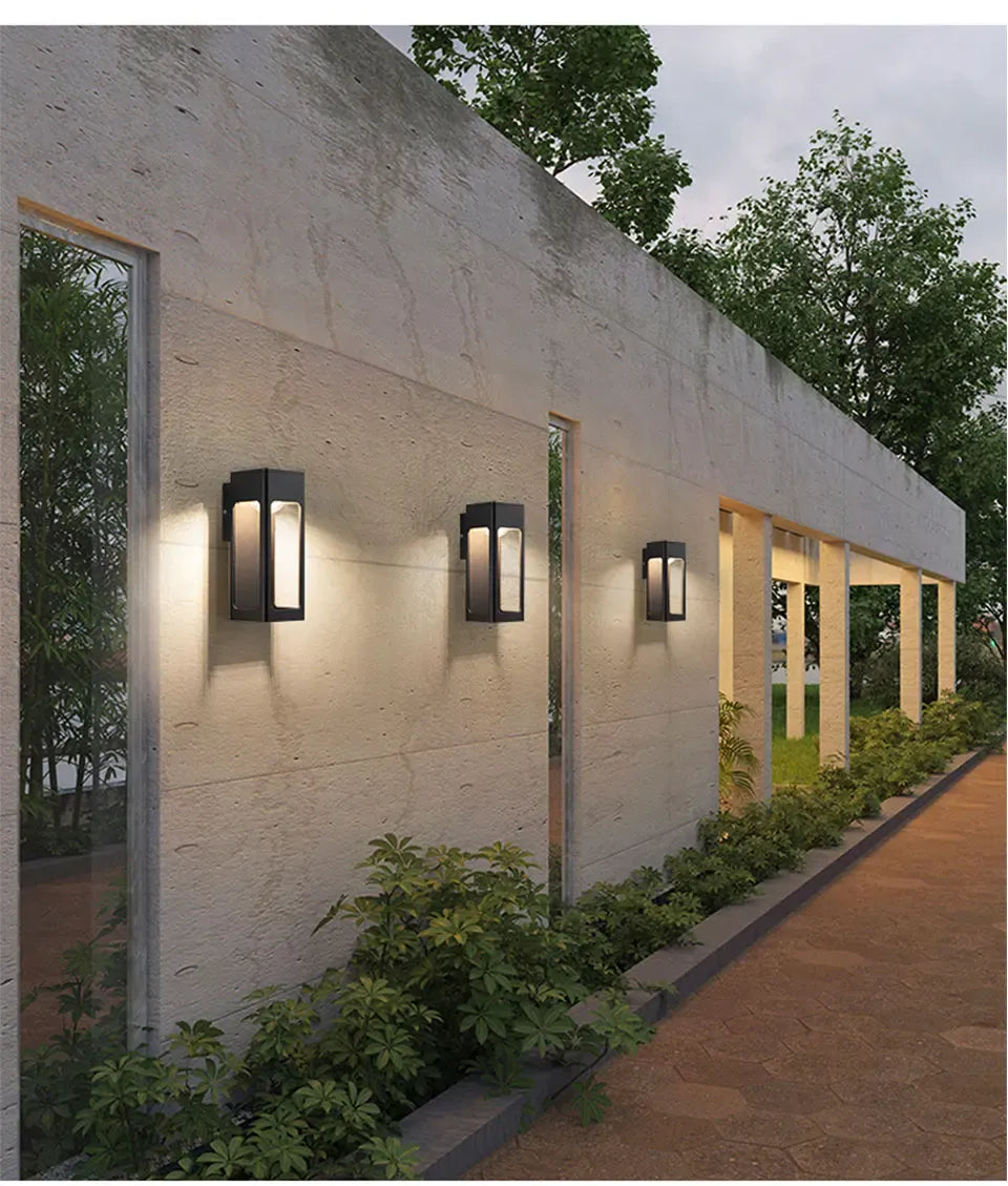 Verthara Premium Aluminium Outdoor Garden Wall Sconce