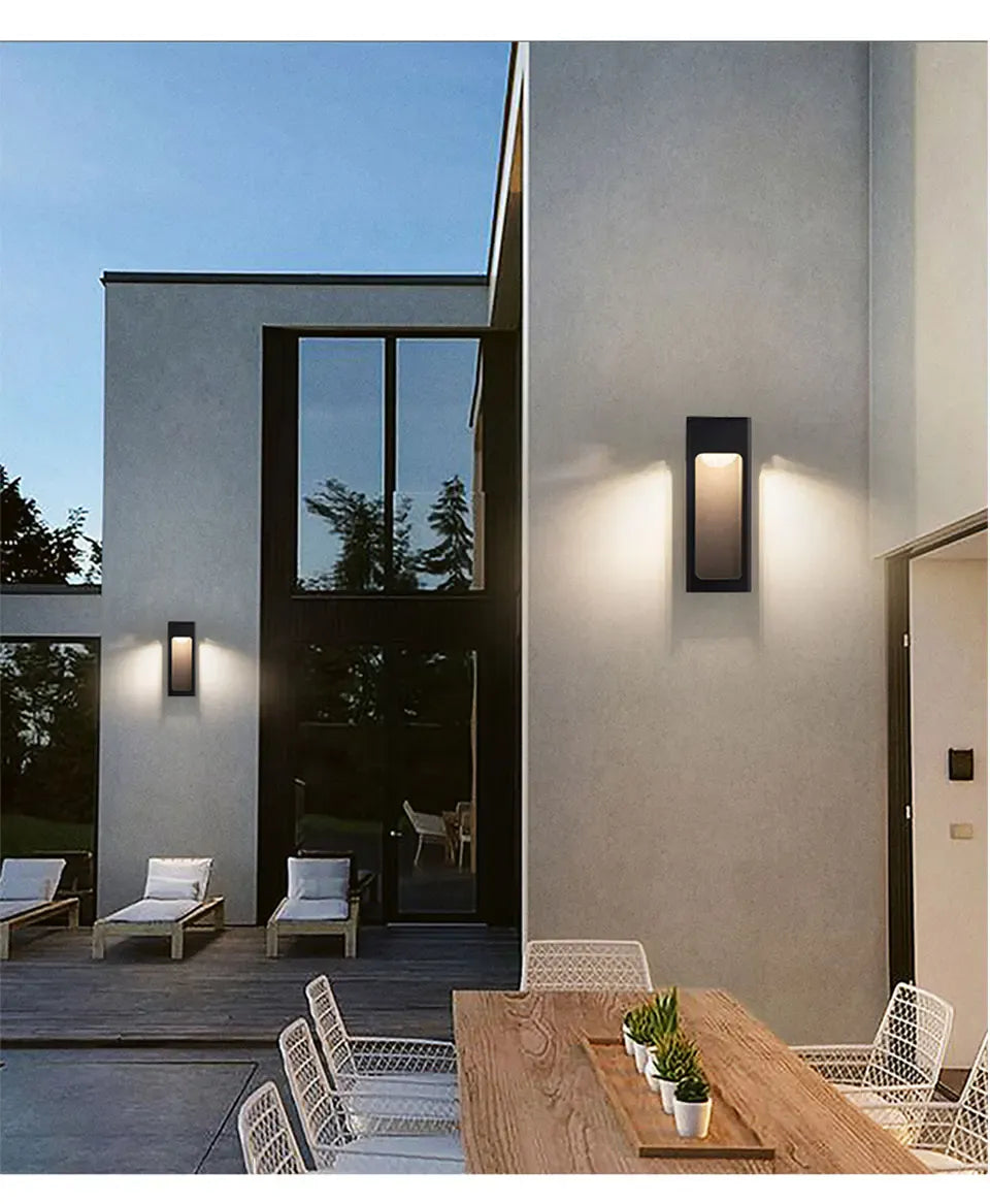 Verthara Premium Aluminium Outdoor Garden Wall Sconce
