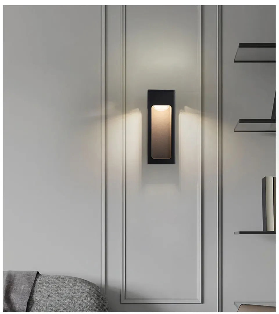 Verthara Premium Aluminium Outdoor Garden Wall Sconce