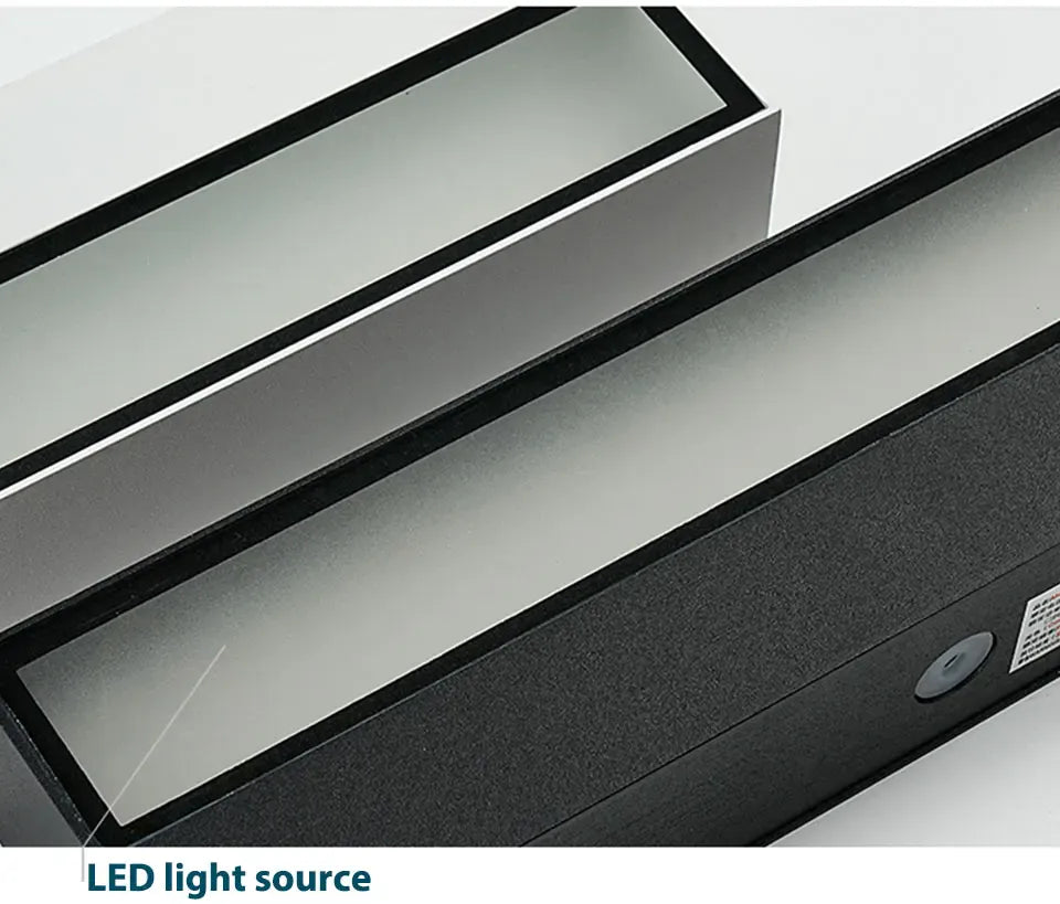 Verthara Premium Aluminium Outdoor Porch Wall Sconce