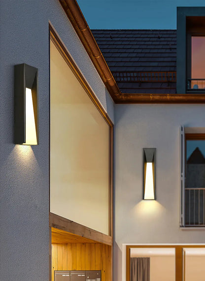 Verthara Premium Black Exterior Porch Wall Light