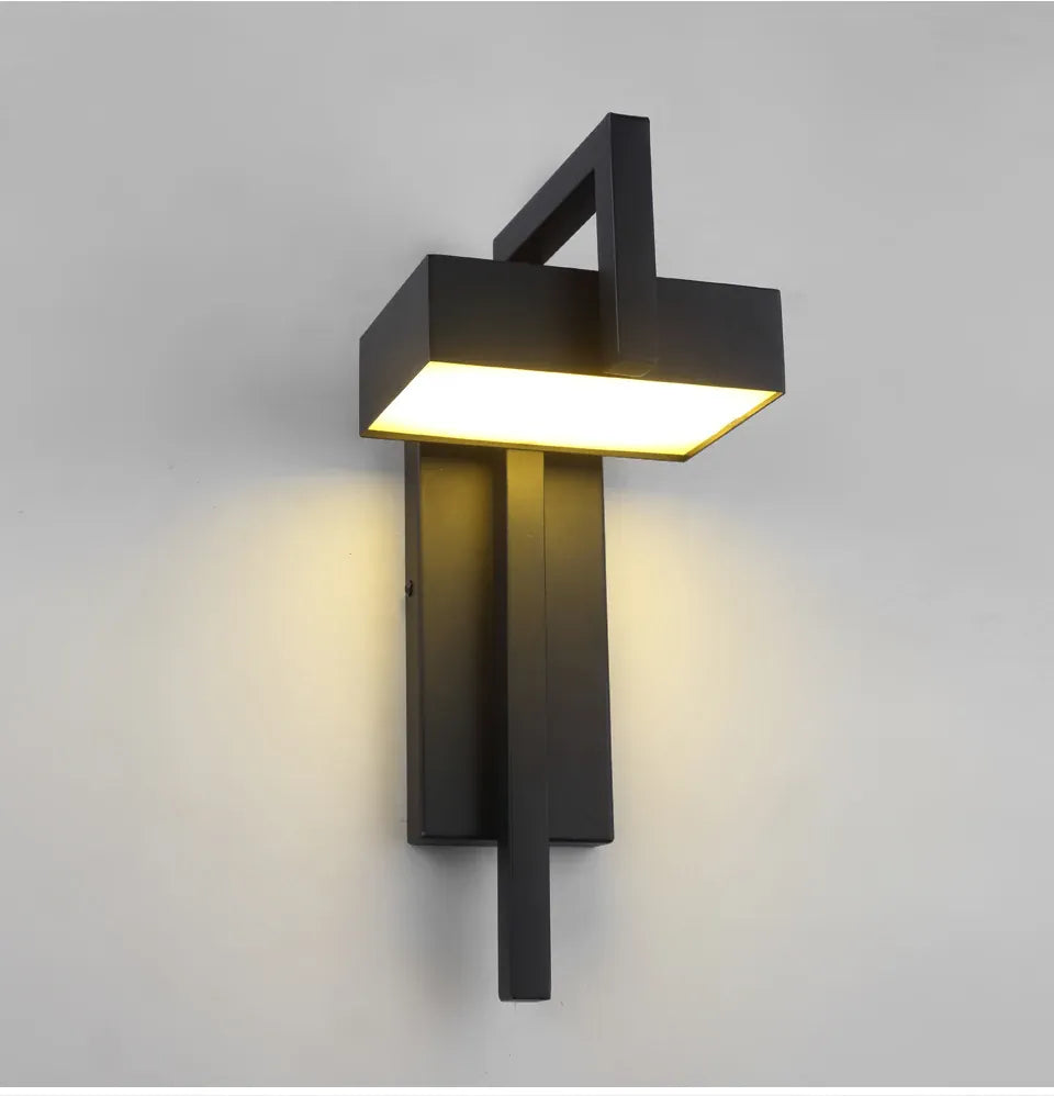 Verthara Premium Black Stainless Steel Outdoor Wall Light