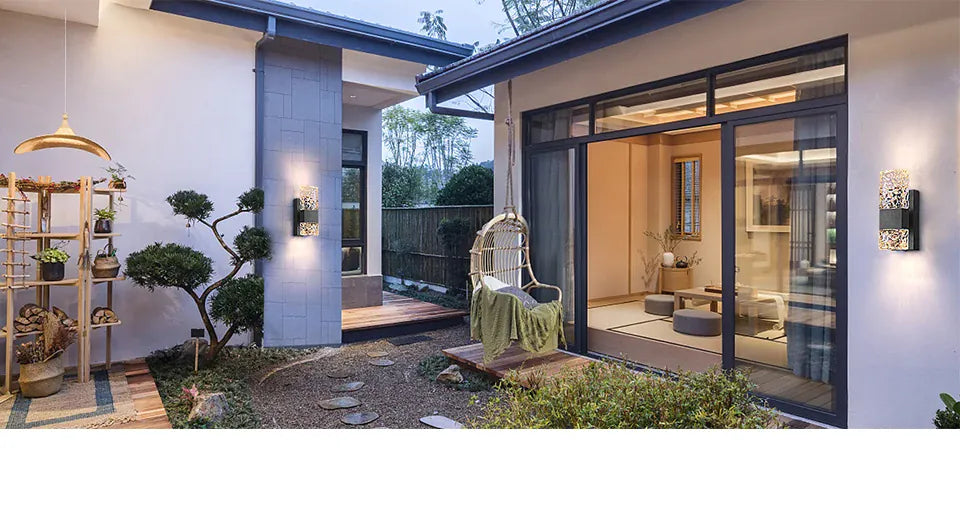 Verthara Premium Dusk to Dawn Sensor Outdoor Wall Light