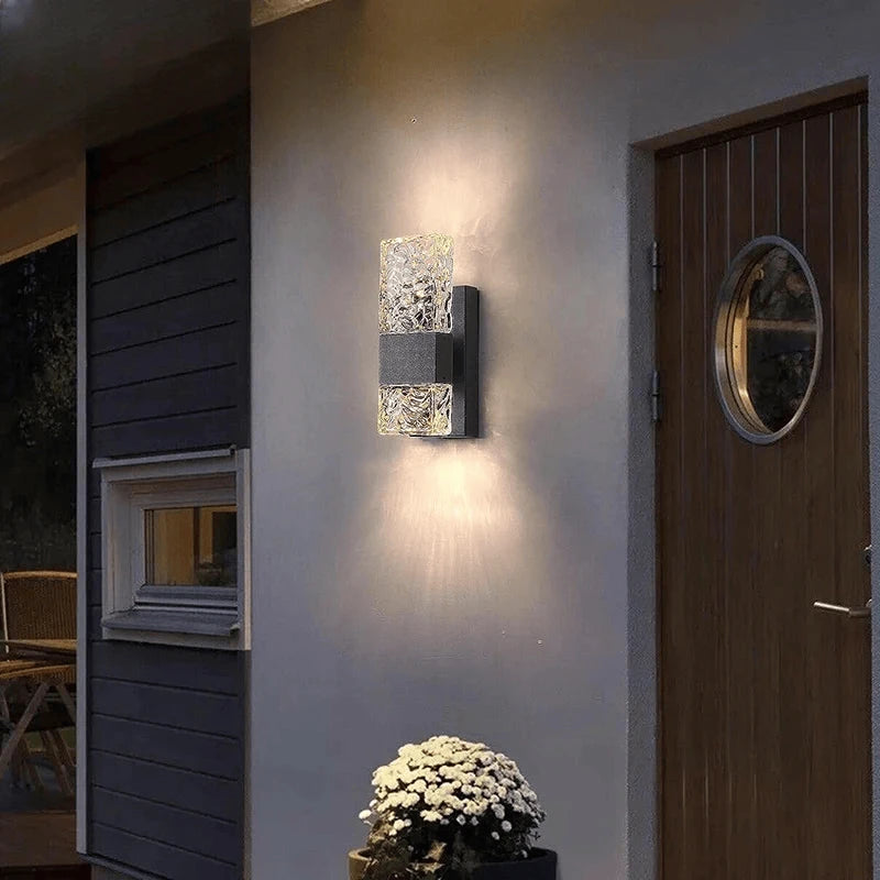 Verthara Premium Dusk to Dawn Sensor Outdoor Wall Light
