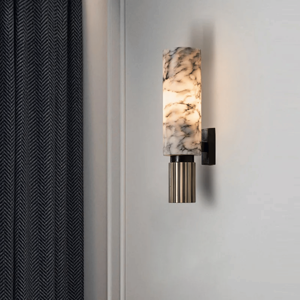 Verthara Premium E27 Wall Light Sconce With Natural Marble Finish – Indoor Wall Lamp - Modern Design - 15.7 Inch - Elegant Home Decor Warm White (2700-3500K) / H40x12x9cm / 2 pcs