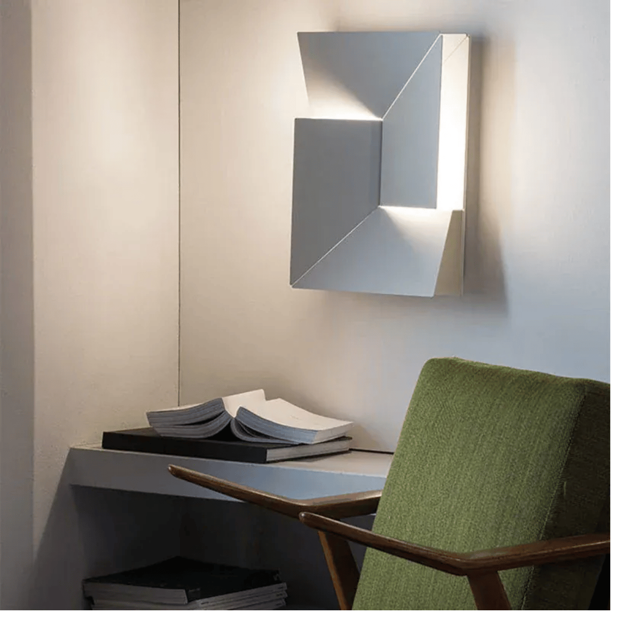 Verthara Premium Geometric Art Indoor Wall Light