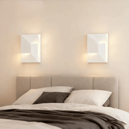 Verthara Premium Geometric LED Wall Light - Indoor Mount - Modern Design - Aluminium - Black Finish - Versatile Background Lighting Warm White (2700-3500K) / 45x15x14 8W