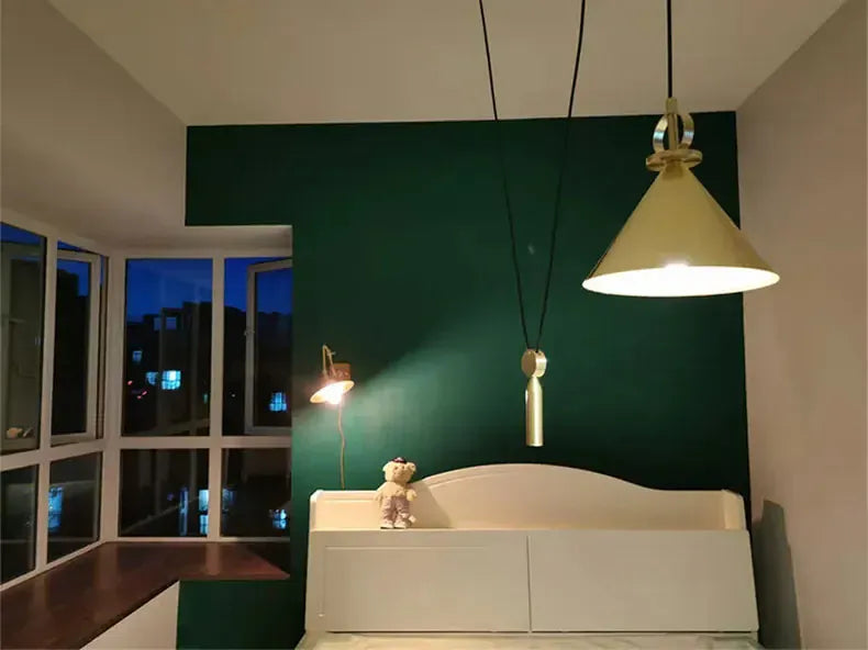 Verthara Premium Industrial Pulley Pendant Light
