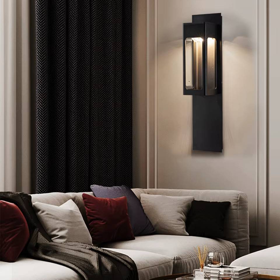 Verthara Premium IP67 Waterproof Outdoor Wall Light – Modern Aluminum Sconce for Garden and Exterior Use in Black and Bronze