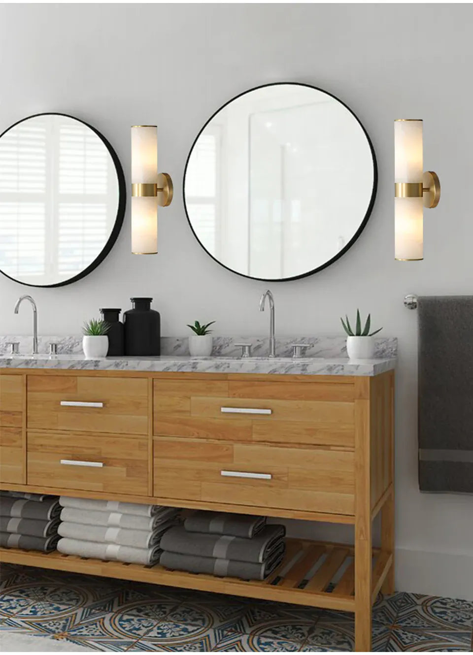 Verthara Premium Marble & Black Gold E27 Wall Sconce