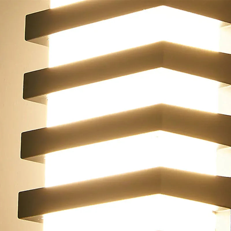 Verthara Premium Modern Aluminium LED Outdoor Wall Light IP54