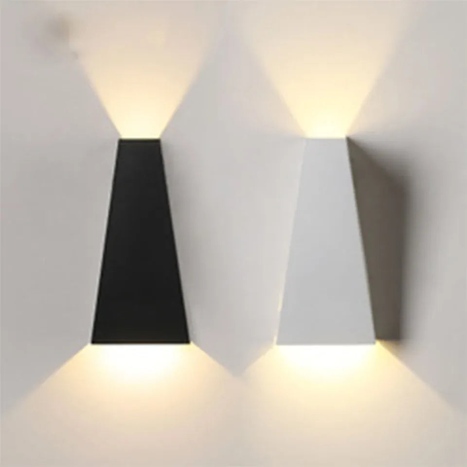 Verthara Premium Modern Dual-Head LED Outdoor Wall Light 10W