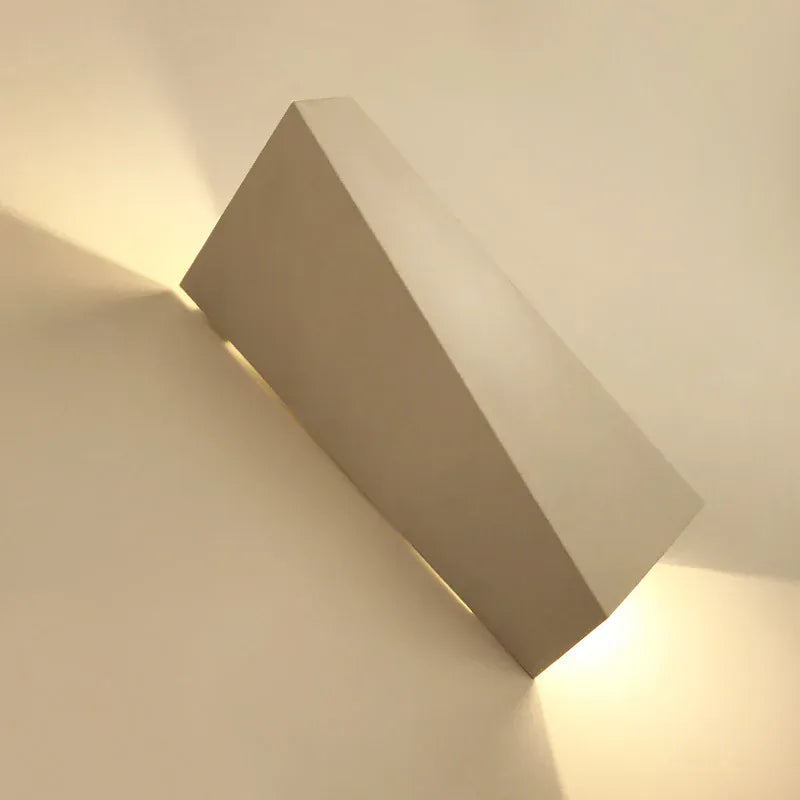 Verthara Premium Modern Dual-Head LED Outdoor Wall Light 10W
