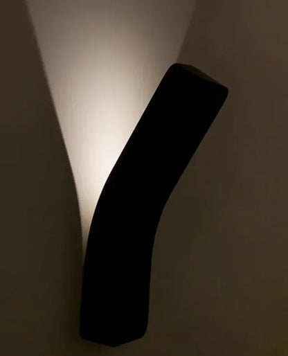 Verthara Premium Modern Iron LED Wall Sconce | Dimmable 3-Colour Black / Cold white