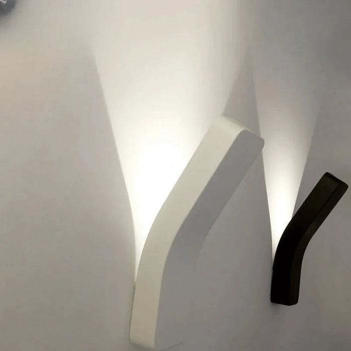 Verthara Premium Modern Iron LED Wall Sconce | Dimmable 3-Colour