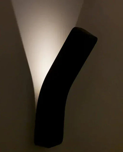 Verthara Premium Modern Iron LED Wall Sconce | Dimmable 3-Colour