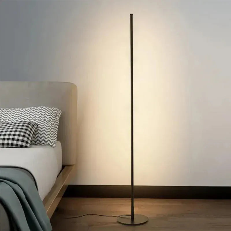 Verthara Premium Modern LED Floor Lamp - Standing Design - Adjustable Brightness - Black Aluminium - Minimalist Style - Ideal For Living Room
