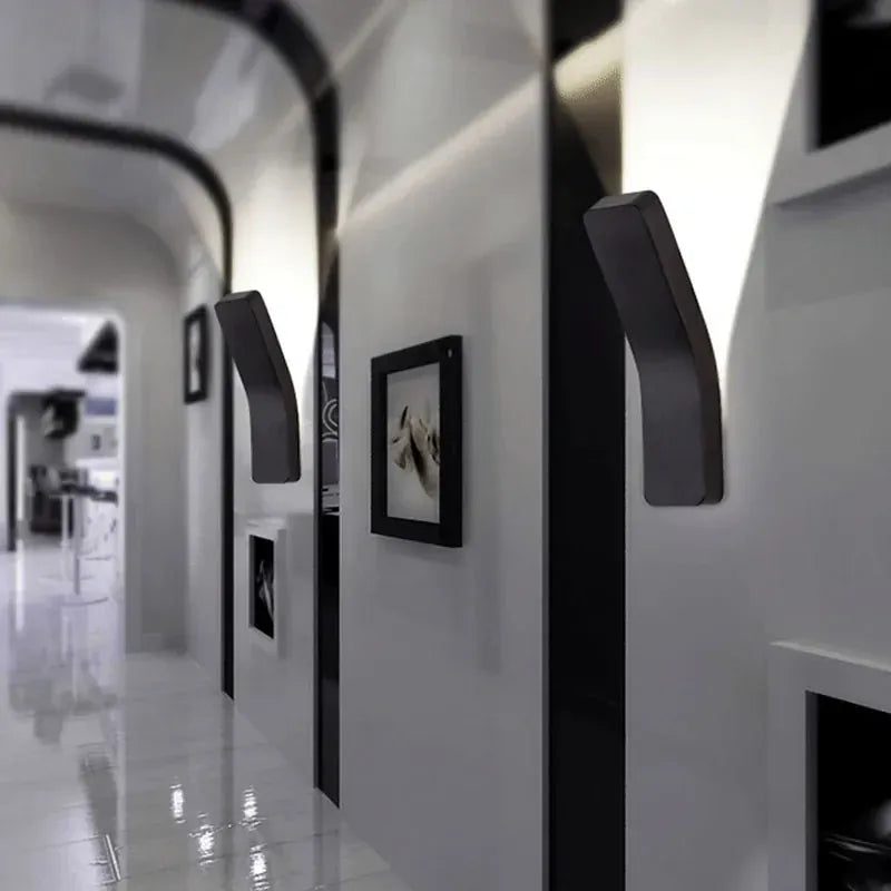 Verthara Premium Modern LED Wall Light - Wall Mounted - Adjustable Brightness - Indoor Use - White and Warm White - Stylish Iron Design