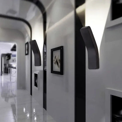 Verthara Premium Modern LED Wall Light - Wall Mounted - Adjustable Brightness - Indoor Use - White and Warm White - Stylish Iron Design