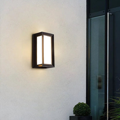 Verthara Premium Motion Sensor Outdoor Wall Light