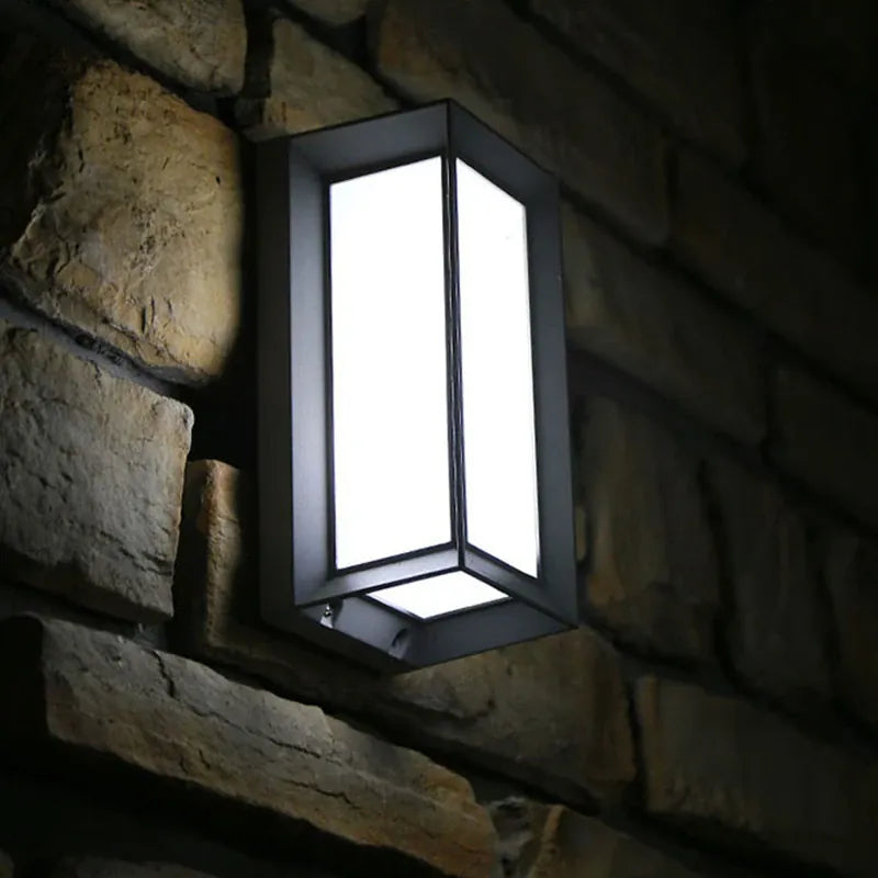 Verthara Premium Motion Sensor Outdoor Wall Light