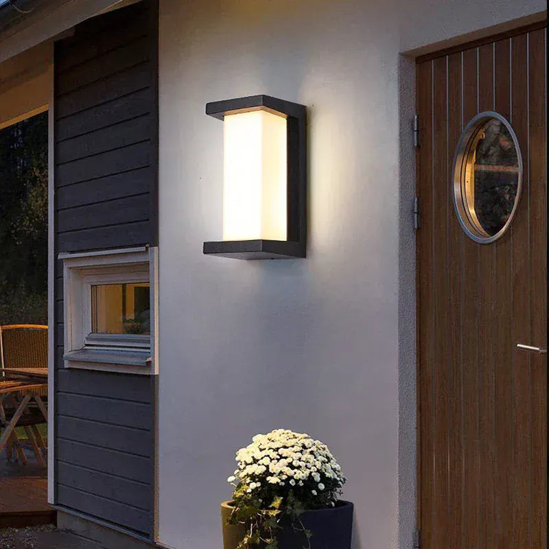 Verthara Premium Motion Sensor Outdoor Wall Light
