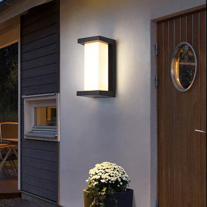 Verthara Premium Motion Sensor Outdoor Wall Light